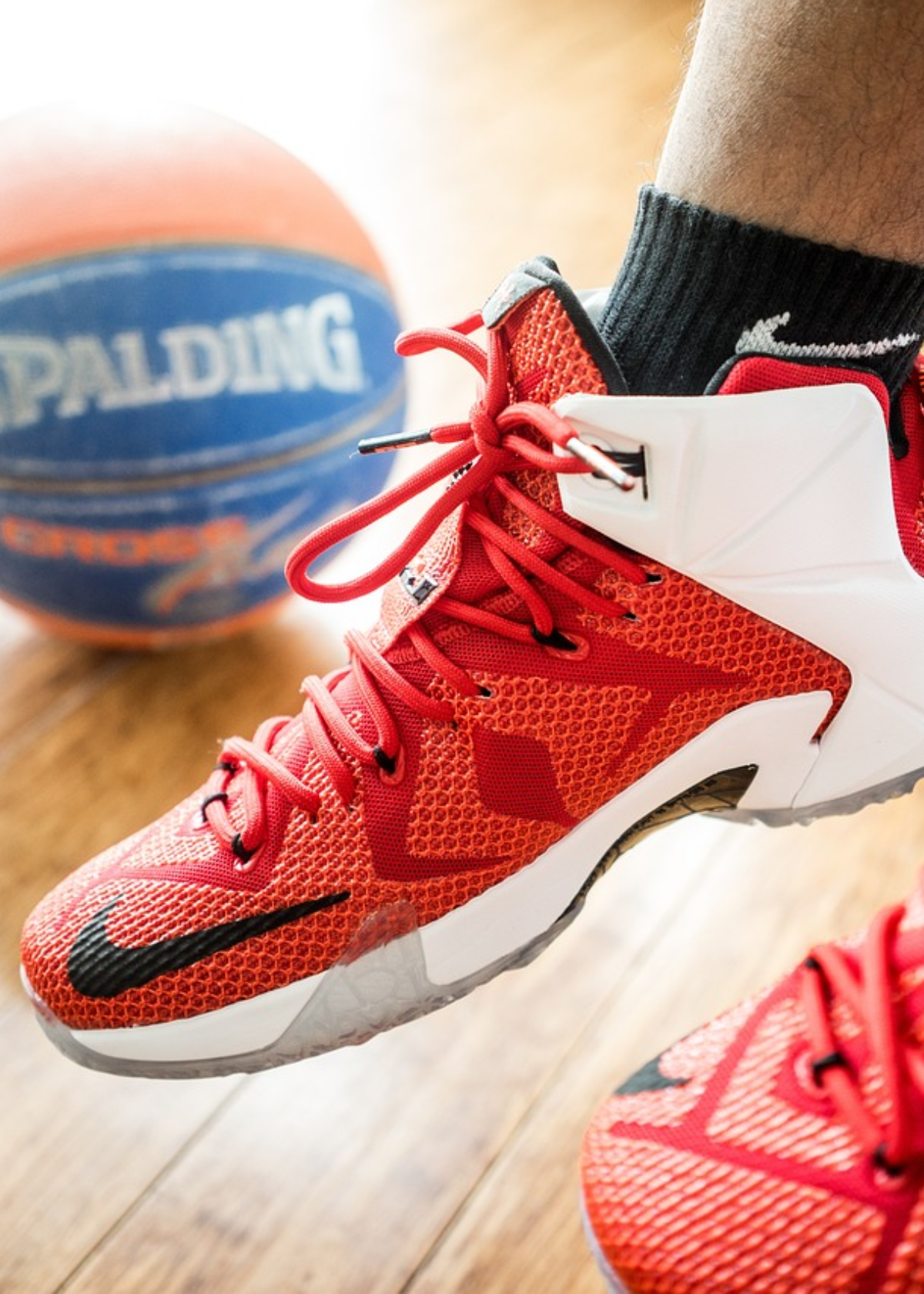 Top 10 Best Basketball Shoes for Flat Feet With Complete Buying Guide