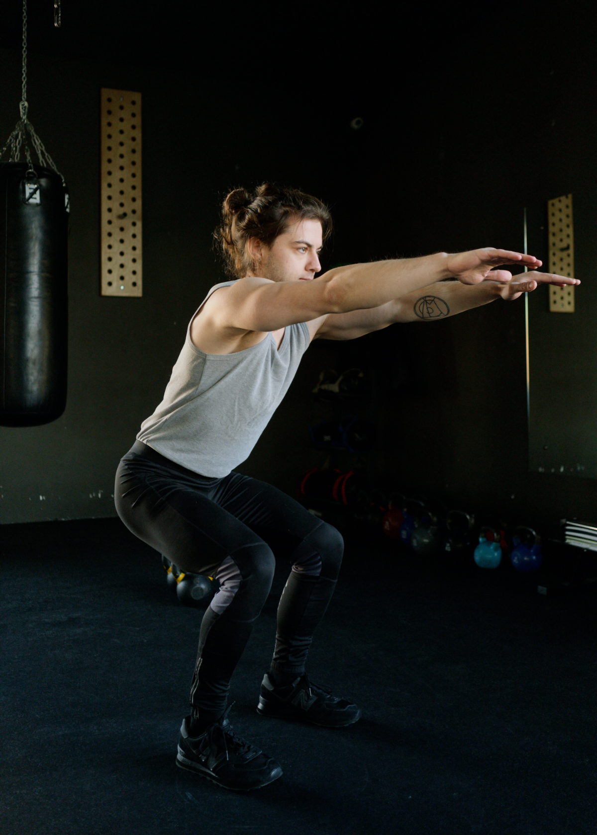 Top 8 Best Knee Sleeves For Squats and Powerlifting With Buying Guide
