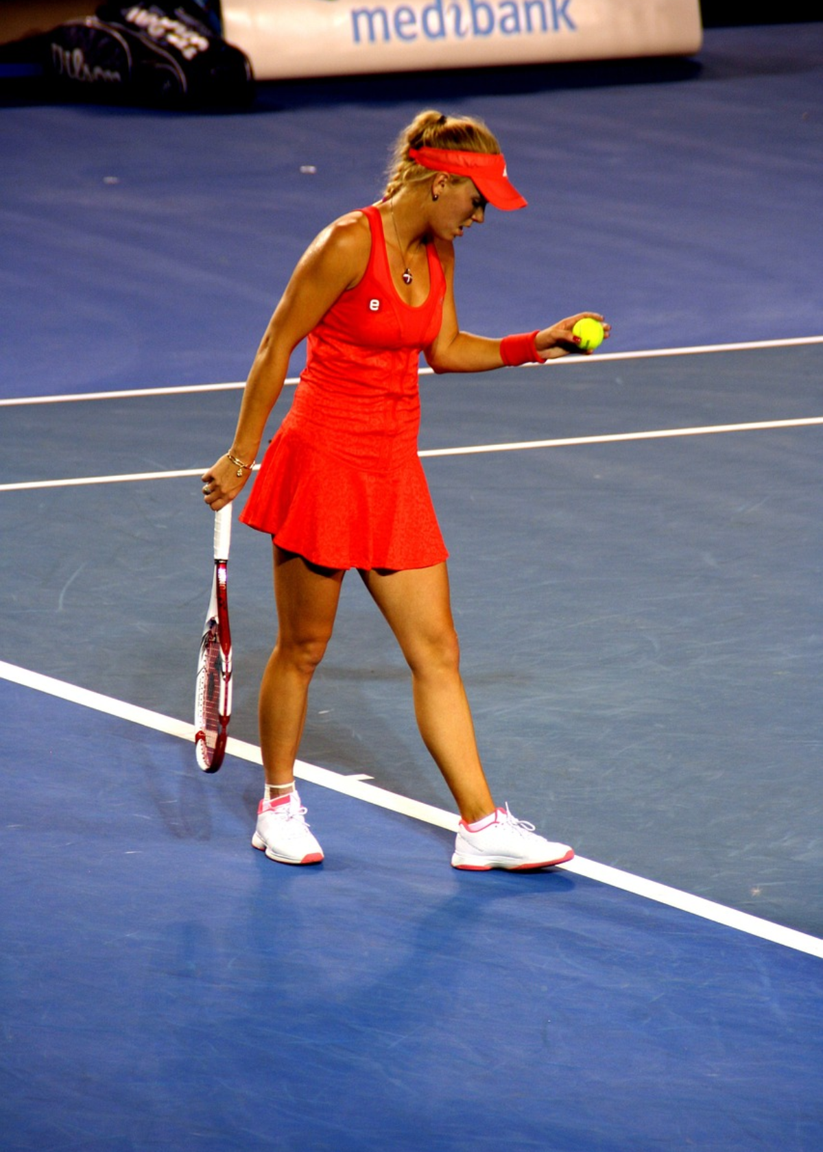 Serve Up Some Style: The Top 7 Best Hard Court Tennis Shoes That Blend Fashion & Function!